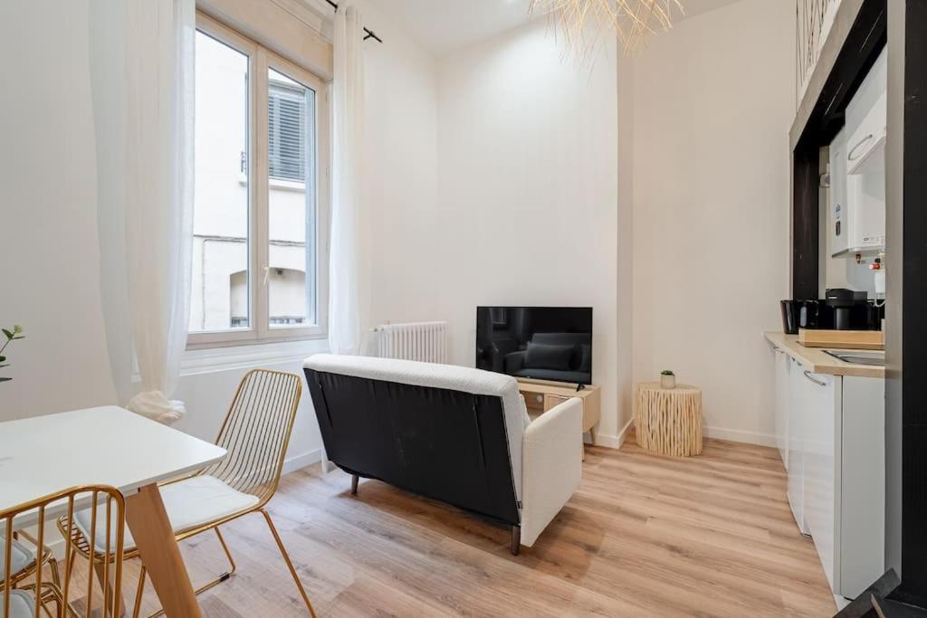 סן-אטיין  Le Boheme Superbe Loft Fonctionnel Et Central מראה חיצוני תמונה